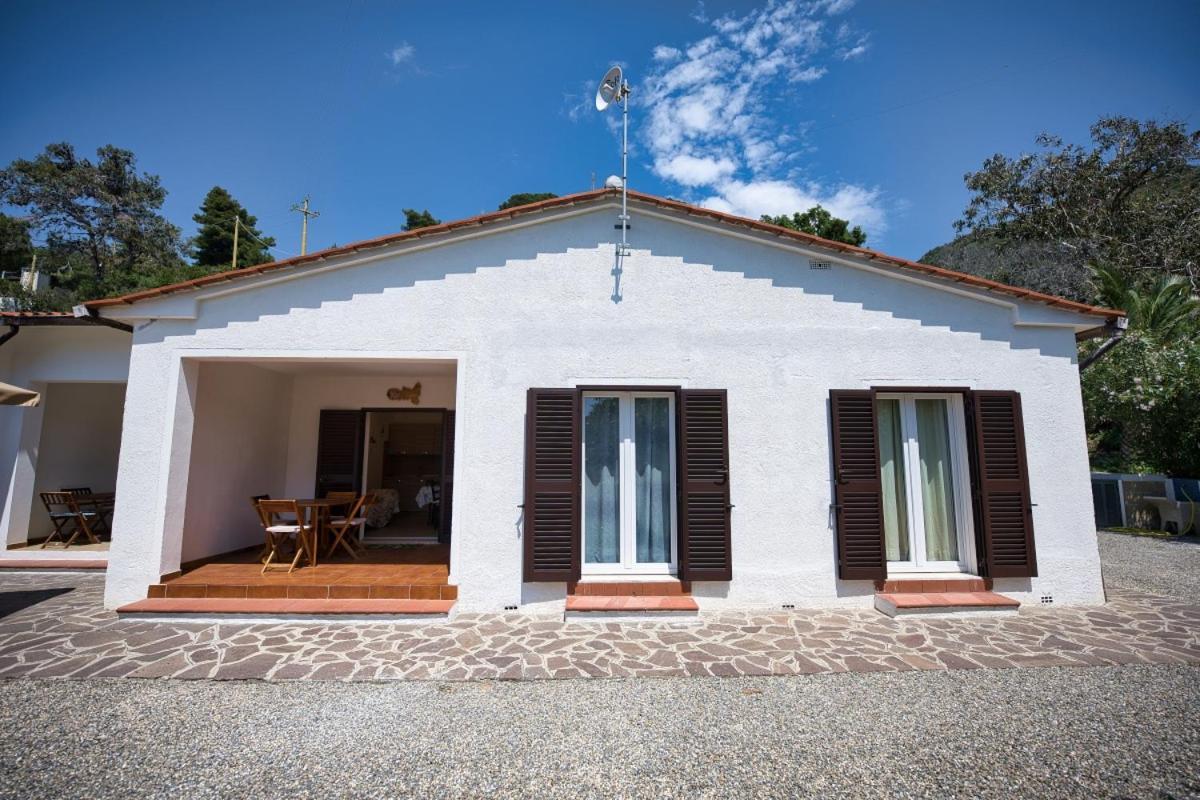 Alloggi Del Mirto A Morcone - Goelba Capoliveri  Εξωτερικό φωτογραφία